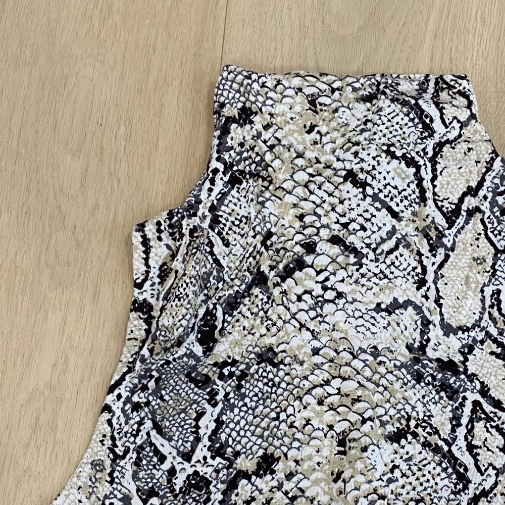 Dynamite | Snakeskin Mockneck Bodysuit 🤎 - Picture 2 of 8